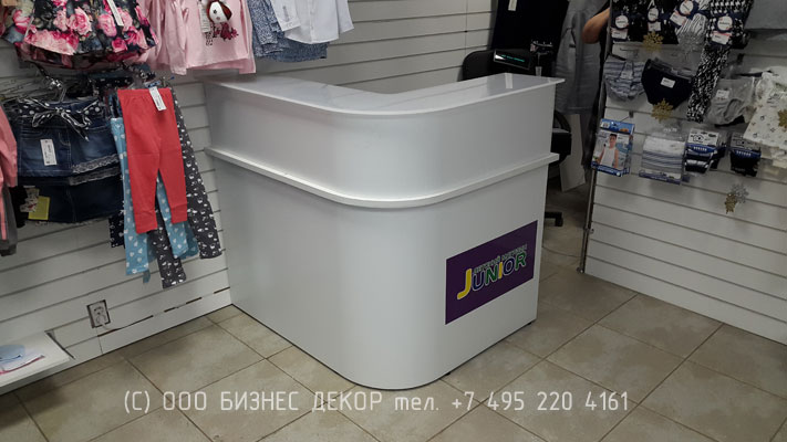 БИЗНЕС ДЕКОР. Торговая стойка для детского магазина Junior (Московская область) 